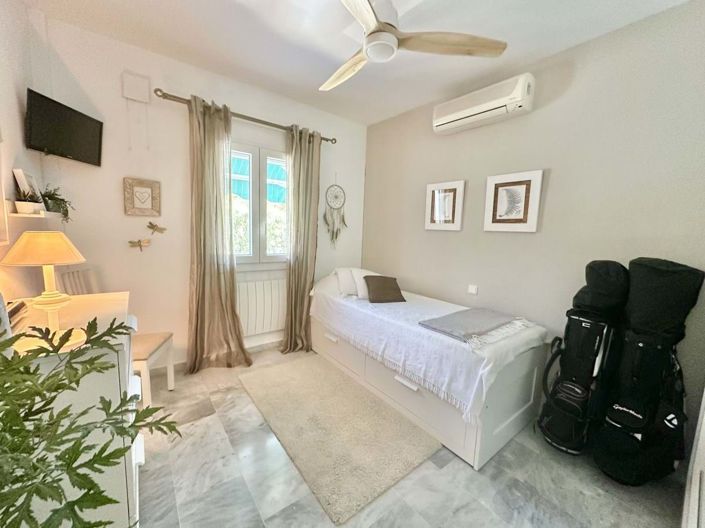 Image No.19-2 Bed Apartment for sale