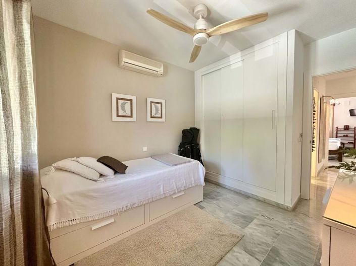 Image No.20-2 Bed Apartment for sale