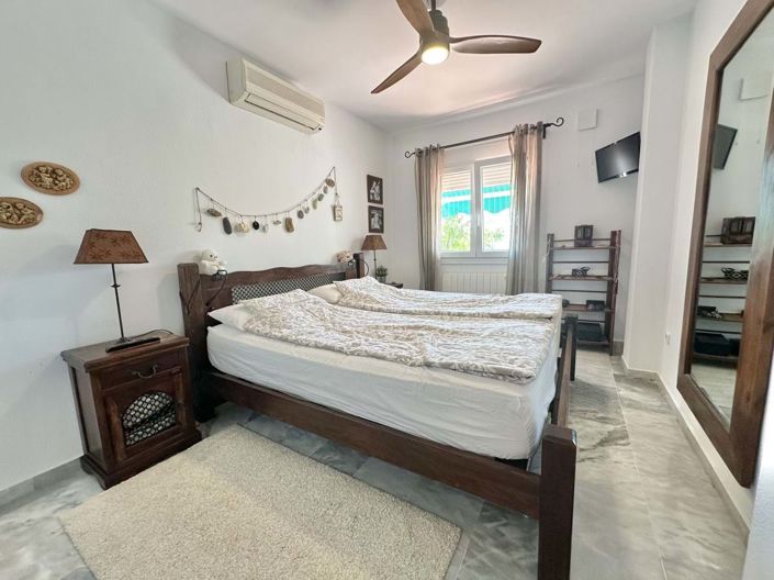 Image No.25-2 Bed Apartment for sale