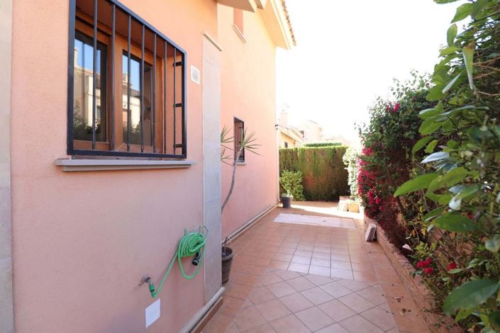 Image No.21-3 Bed Villa for sale