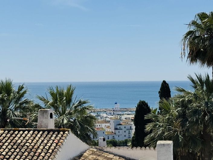 Image No.14-2 Bed Semi-Detached for sale