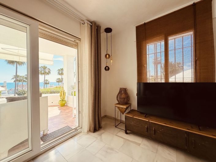 Image No.21-2 Bed Semi-Detached for sale