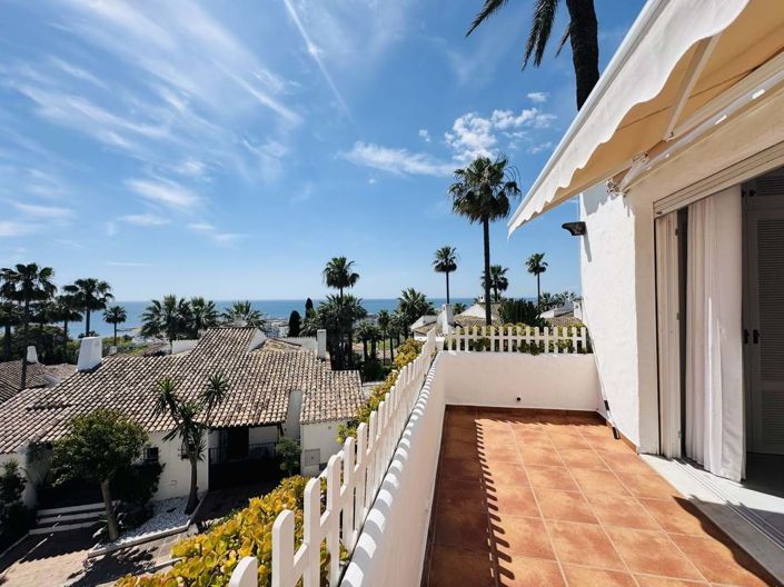 Image No.28-2 Bed Semi-Detached for sale