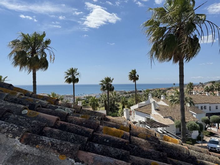 Image No.42-2 Bed Semi-Detached for sale