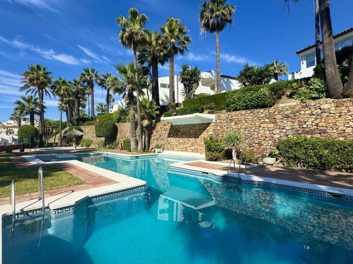 Image No.46-2 Bed Semi-Detached for sale