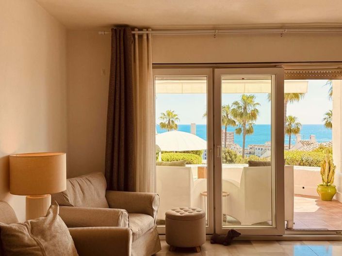 Image No.5-2 Bed Semi-Detached for sale