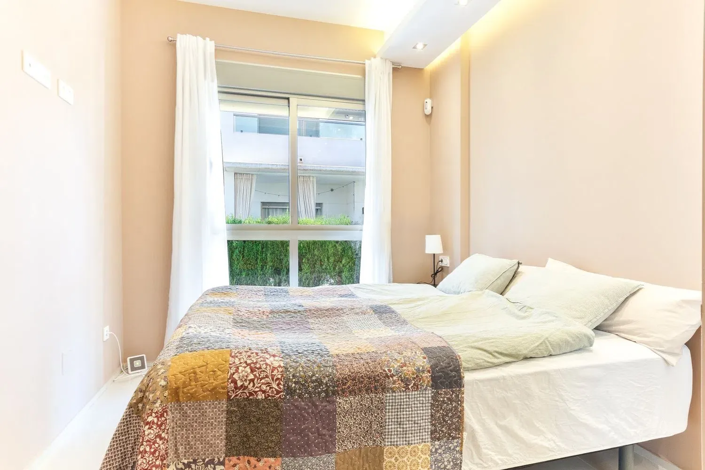 Image No.13-2 Bed Townhouse for sale