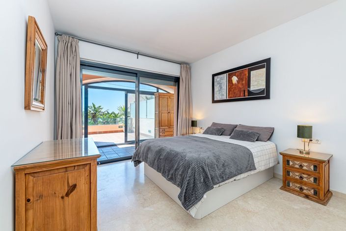 Image No.10-2 Bed Apartment for sale