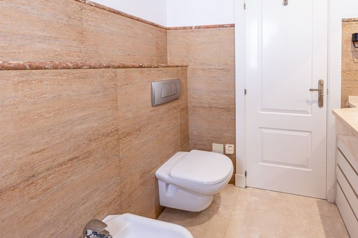 Image No.15-2 Bed Apartment for sale