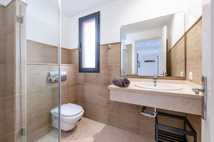 Image No.17-2 Bed Apartment for sale