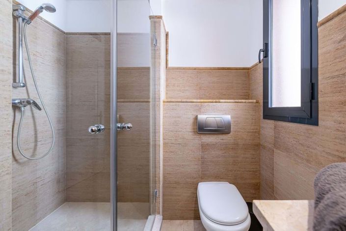 Image No.18-2 Bed Apartment for sale