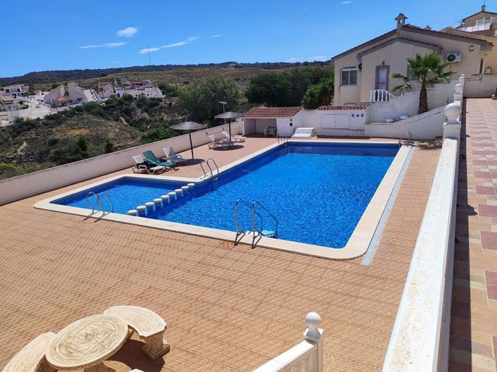 Image No.32-2 Bed Villa for sale