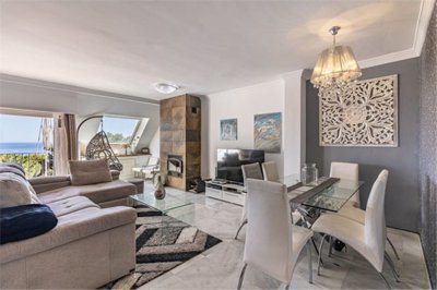 1447-631273-78d1f4f8b6655591b02d22fabb36a692d