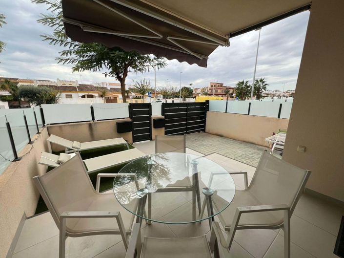 Image No.20-2 Bed Property for sale