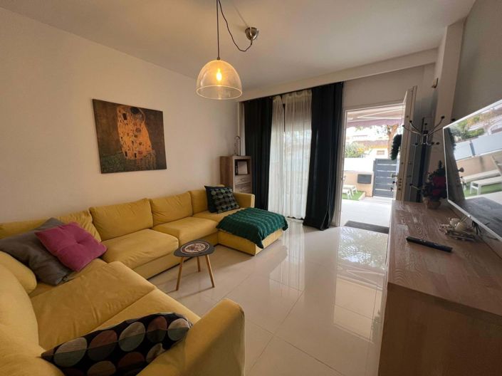 Image No.8-2 Bed Property for sale