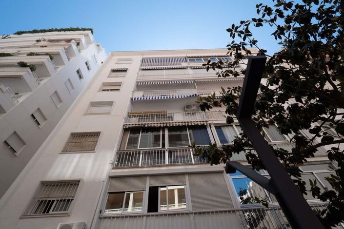 Image No.25-2 Bed Apartment for sale