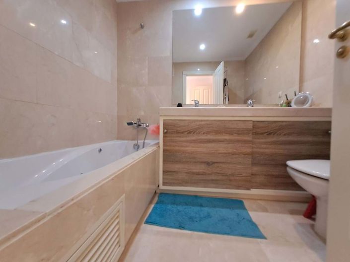 Image No.12-Appartement de 2 chambres à vendre à Estepona