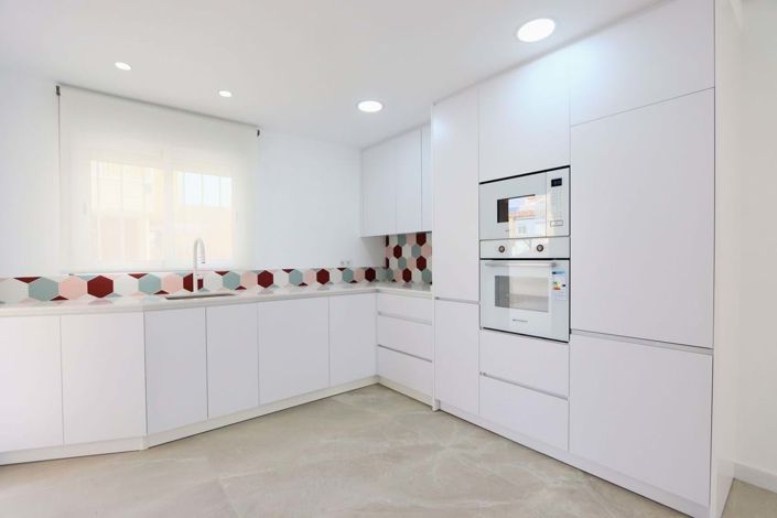 Image No.10-2 Bed Apartment for sale