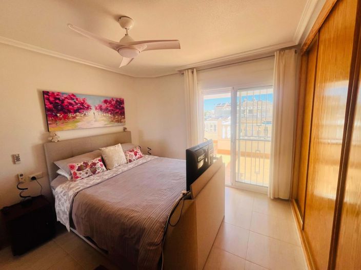 Image No.12-3 Bed Villa for sale