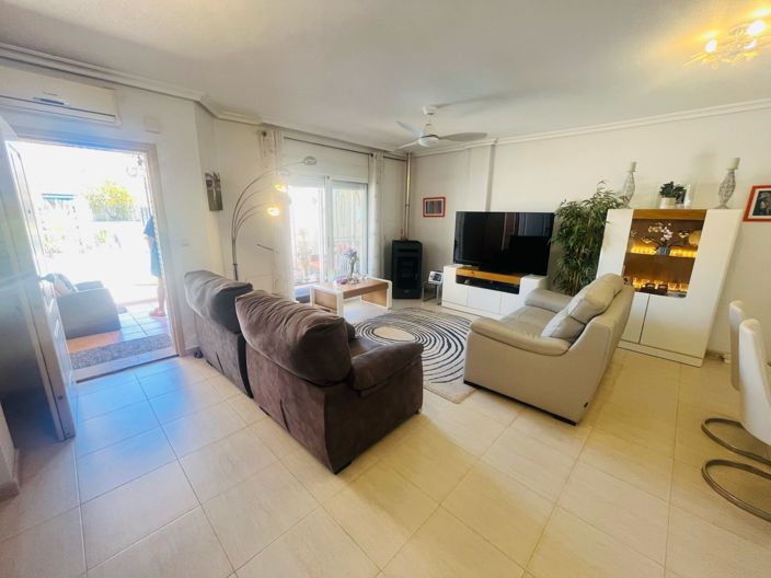 Image No.2-3 Bed Villa for sale