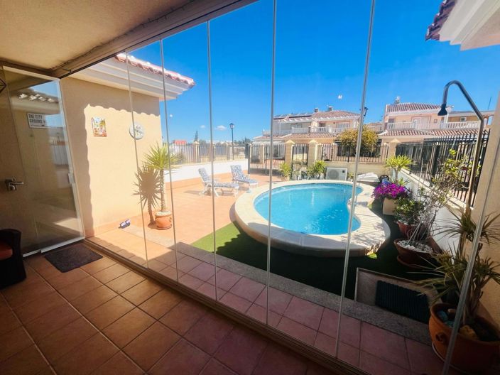 Image No.26-3 Bed Villa for sale