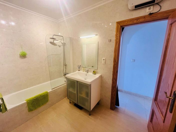 Image No.8-3 Bed Villa for sale