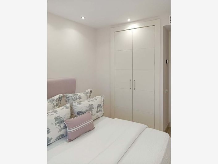 Image No.20-3 Bed Apartment for sale