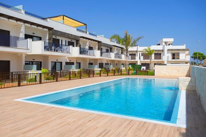 Image No.1-3 Bed Townhouse for sale