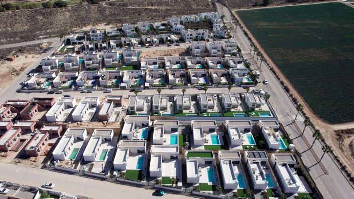 Image No.84-3 Bed Villa for sale