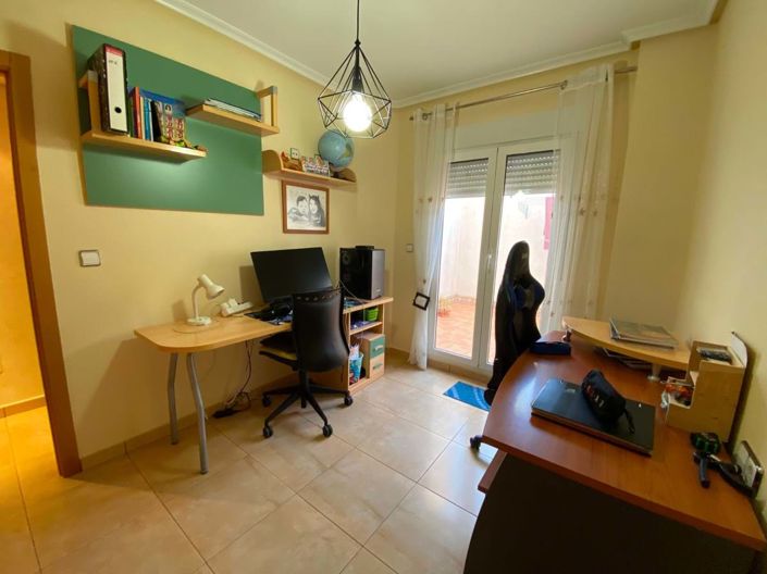 Image No.8-3 Bed Apartment for sale