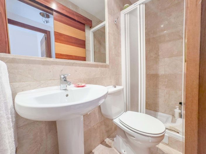 Image No.7-3 Bed Apartment for sale