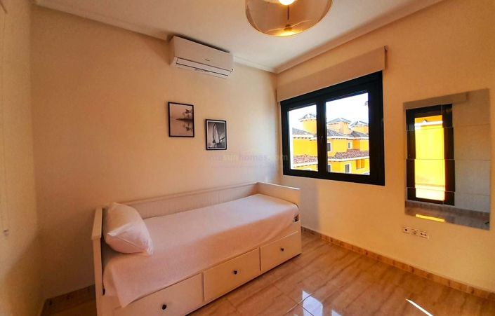 Image No.10-2 Bed Semi-Detached for sale