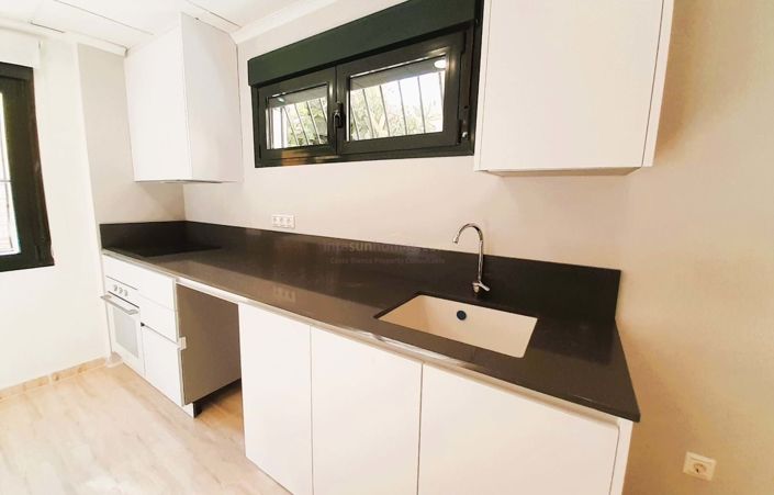 Image No.21-2 Bed Semi-Detached for sale