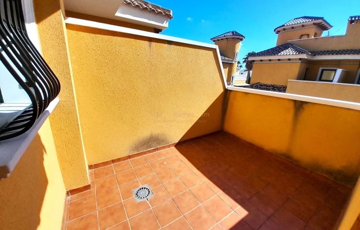 Image No.27-2 Bed Semi-Detached for sale