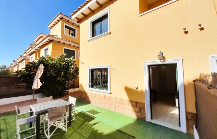 Image No.29-2 Bed Semi-Detached for sale