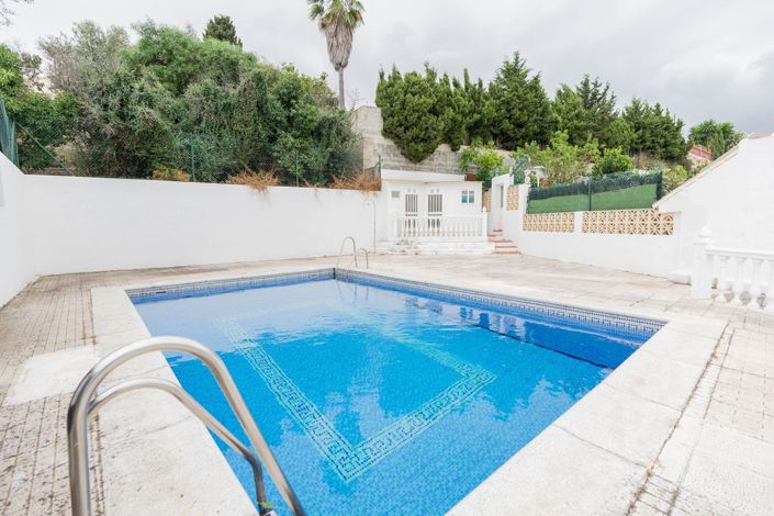 Image No.1-4 Bed Townhouse for sale