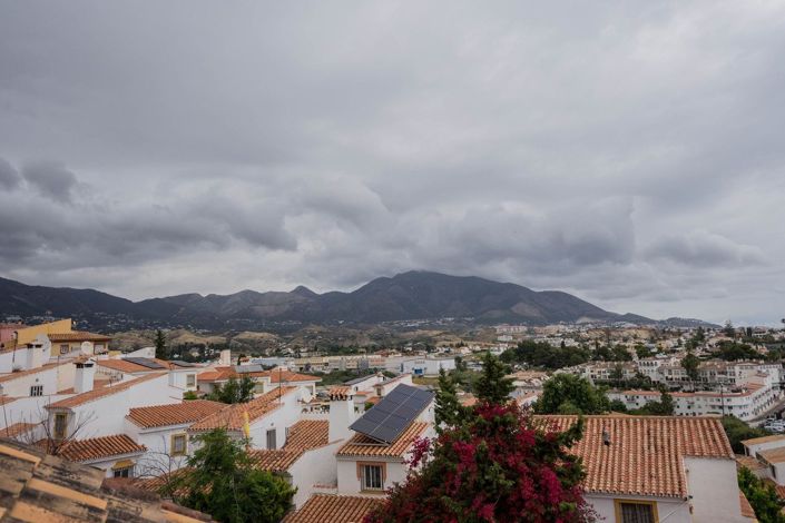 Image No.22-4 Bed Townhouse for sale