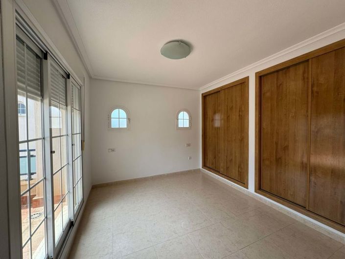 Image No.1-3 Bed Penthouse for sale