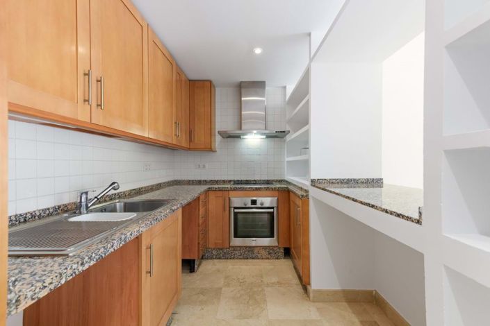 Image No.17-3 Bed Apartment for sale