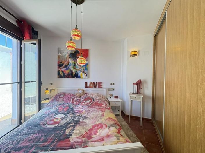 Image No.15-3 Bed Apartment for sale