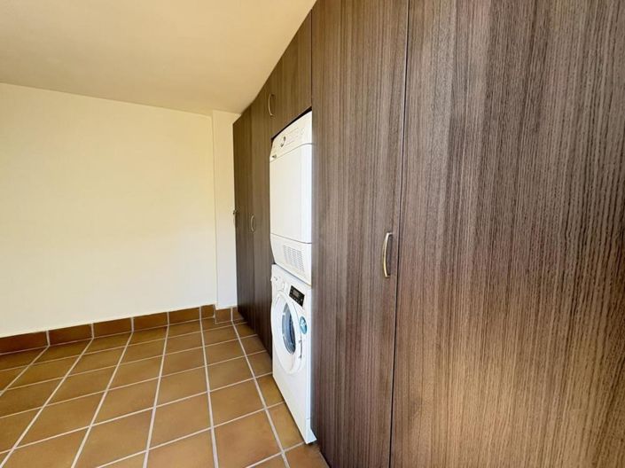 Image No.28-3 Bed Apartment for sale