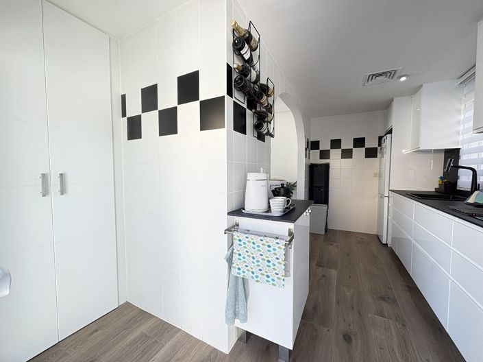 Image No.28-2 Bed Villa for sale