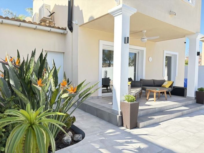 Image No.40-2 Bed Villa for sale