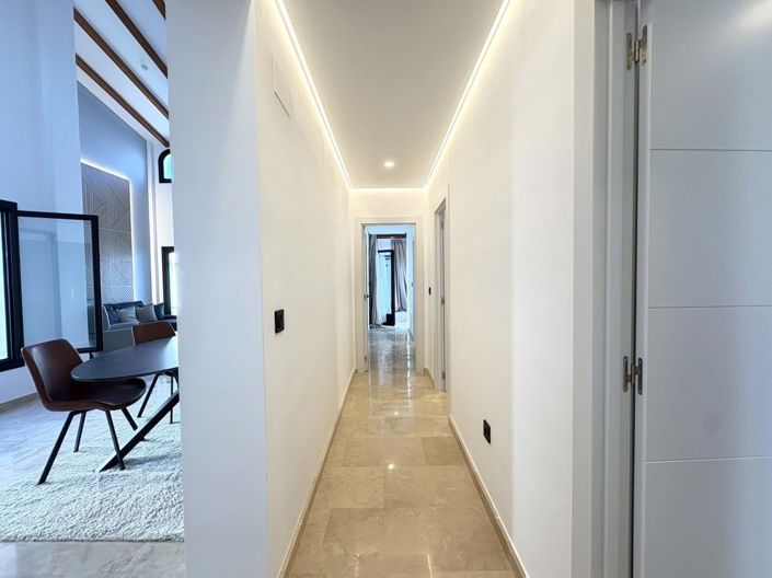 Image No.5-3 Bed Villa for sale