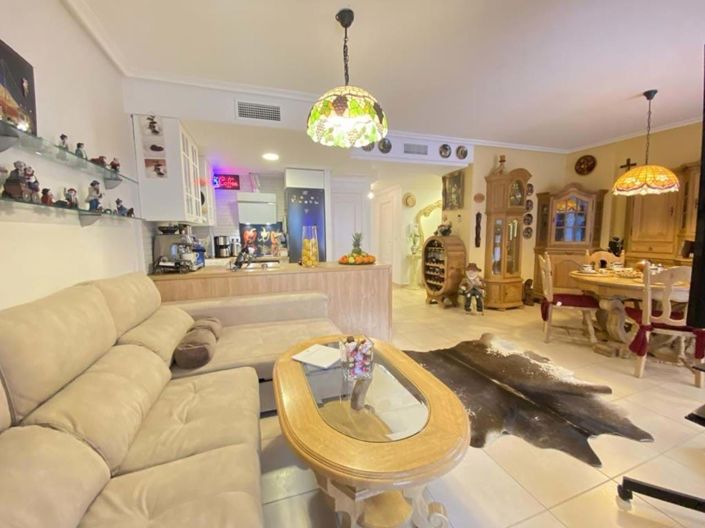 Image No.3-3 Bed Apartment for sale