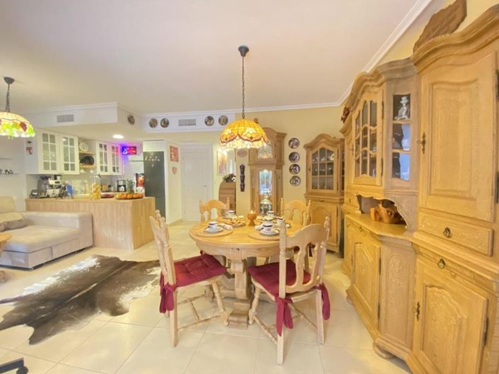 Image No.6-3 Bed Apartment for sale