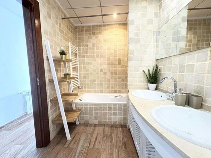 Image No.11-3 Bed Villa for sale