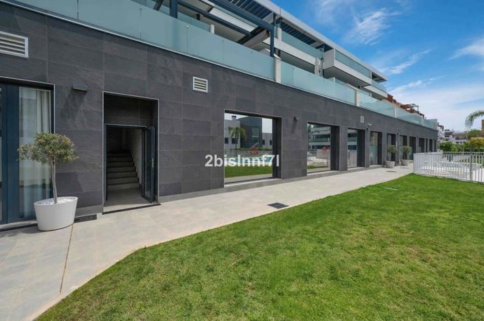 Image No.24-3 Bed Apartment for sale