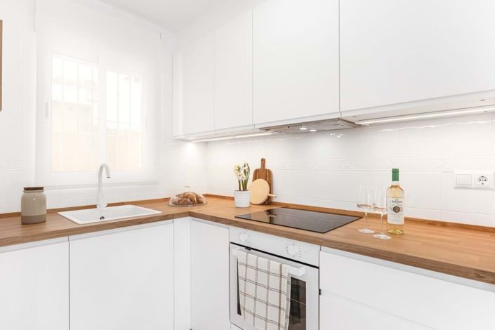 Image No.18-2 Bed Townhouse for sale