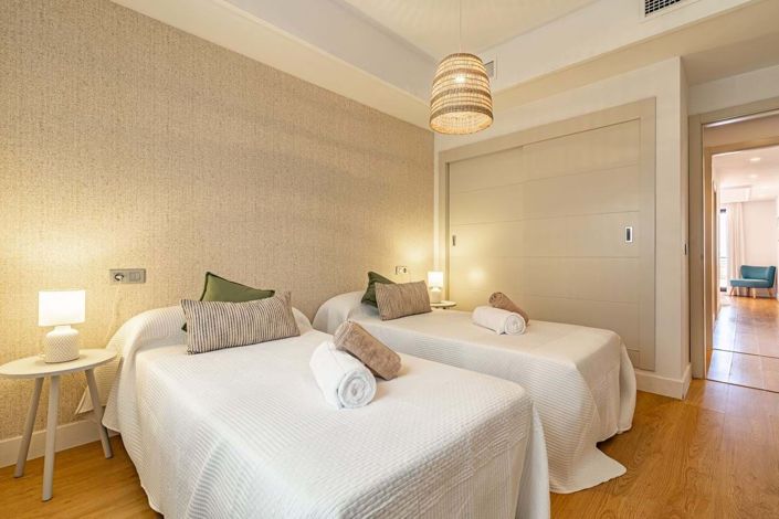 Image No.13-2 Bed Apartment for sale